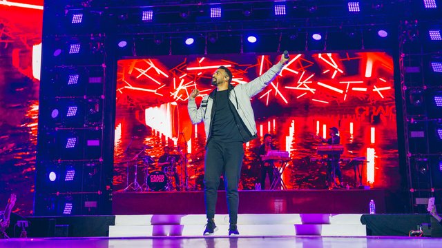 Craig David at the Jingle Bell Ball 2017