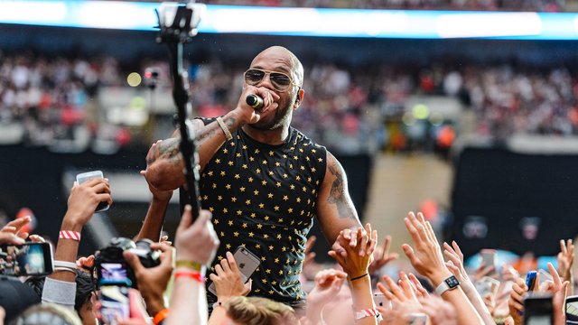 Flo Rida at the Summertime Ball 2016