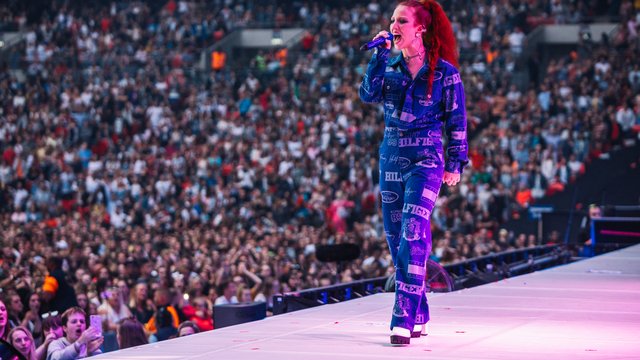 Jess Glynne