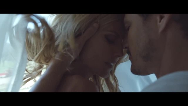 Sia - Fire Meet Gasoline - Heidi Klum